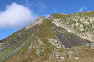 Via di salita alla cima quotata 2680 metri