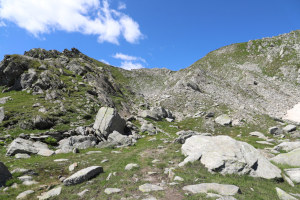 Sentiero che sale al Passo di Lucendro